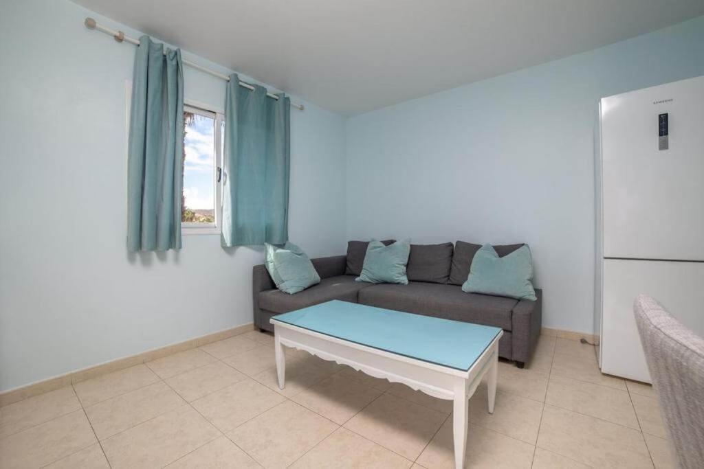 Lightbooking Oasis Royal Corralejo F311 外观 照片